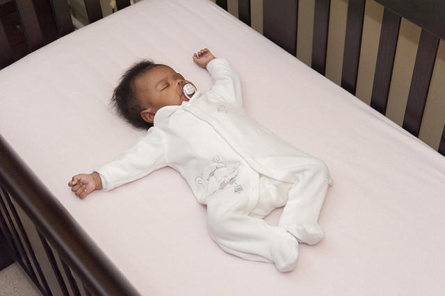 Understanding Baby Sleeping Temperature: A Guide for New Parents